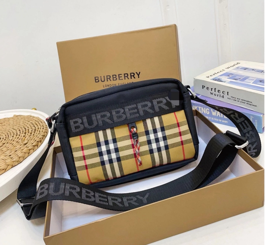 Burberry Crossbody Messenger Bag Black/Beige